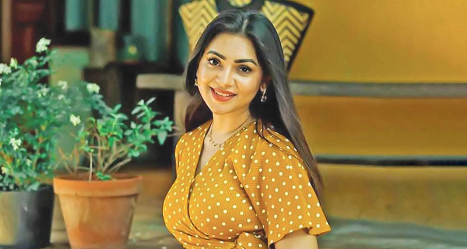 যারা শুধু নিজের প্রয়োজনেই পাশে আসে, তারা আপনার উপকারে না এলেও নিঃশেষ করে দেয় : প্রভা