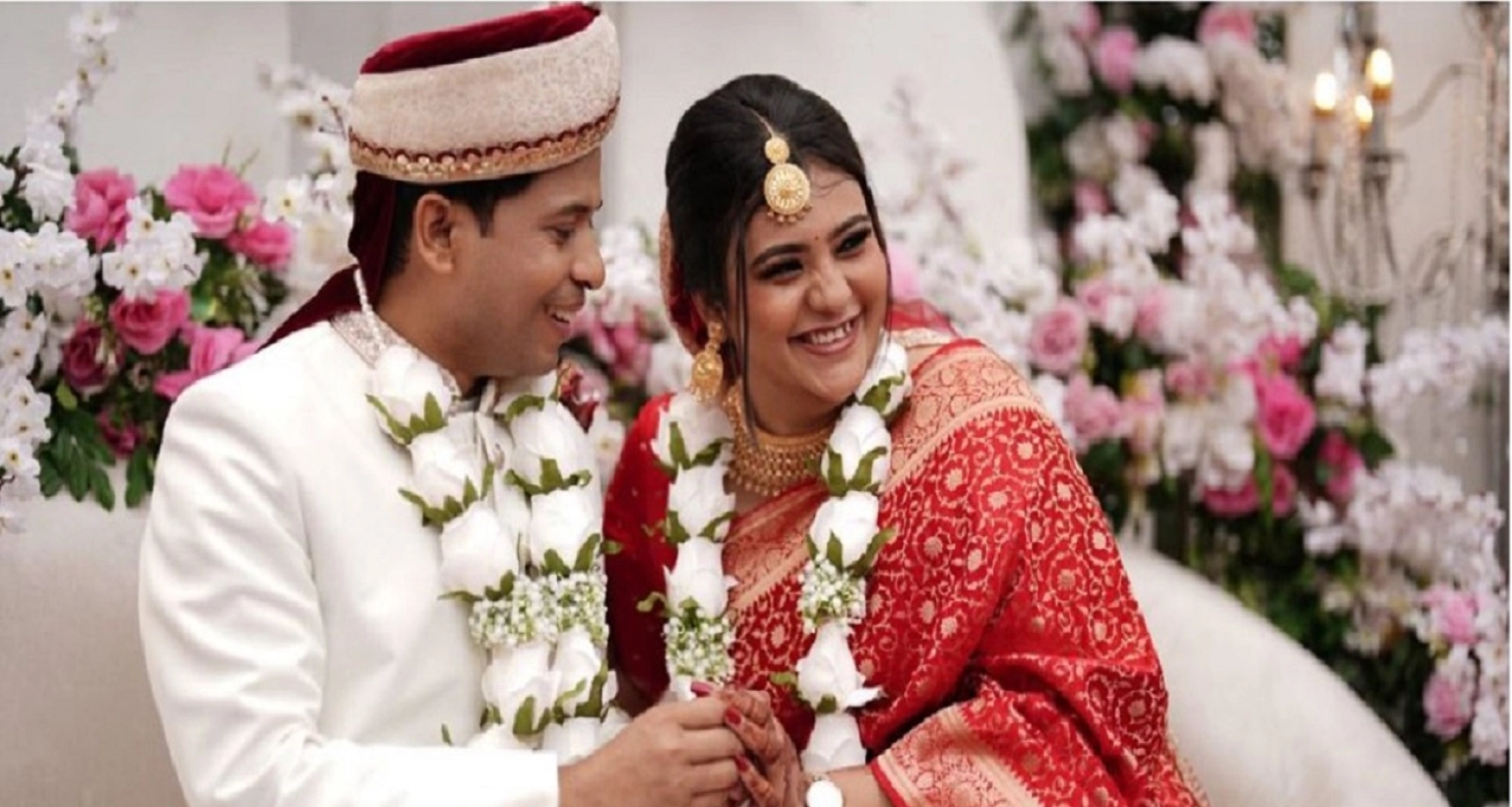 লোকটার আসলে এলেম আছে, নইলে কি আর আমাকে বিয়ে করে/ আমি তাকে বিয়ে করি!