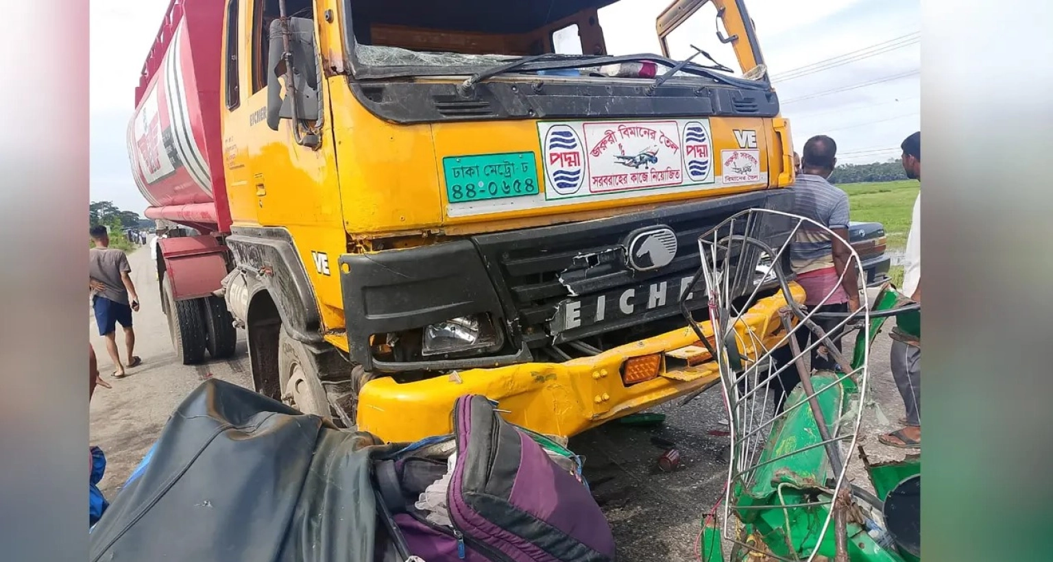 ট্রাকের সঙ্গে সিএনজির সংঘর্ষে ৪ জনের মৃত্যু