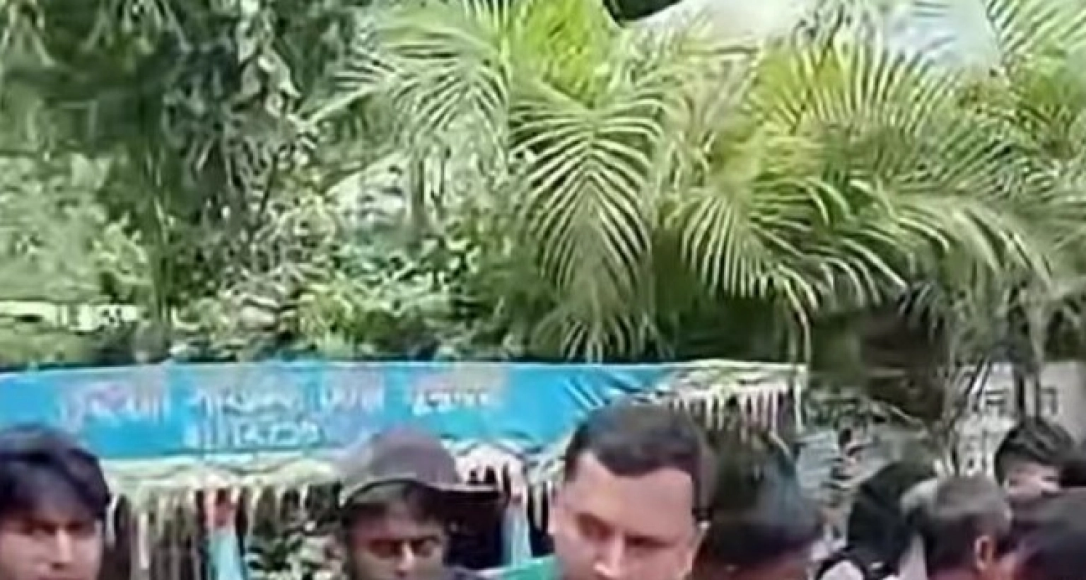 একই-নারীকে-স্ত্রী-দাবি-করছেন-আপন-দুই-ভাই-ভাইরাল-এই-ভিডিও
