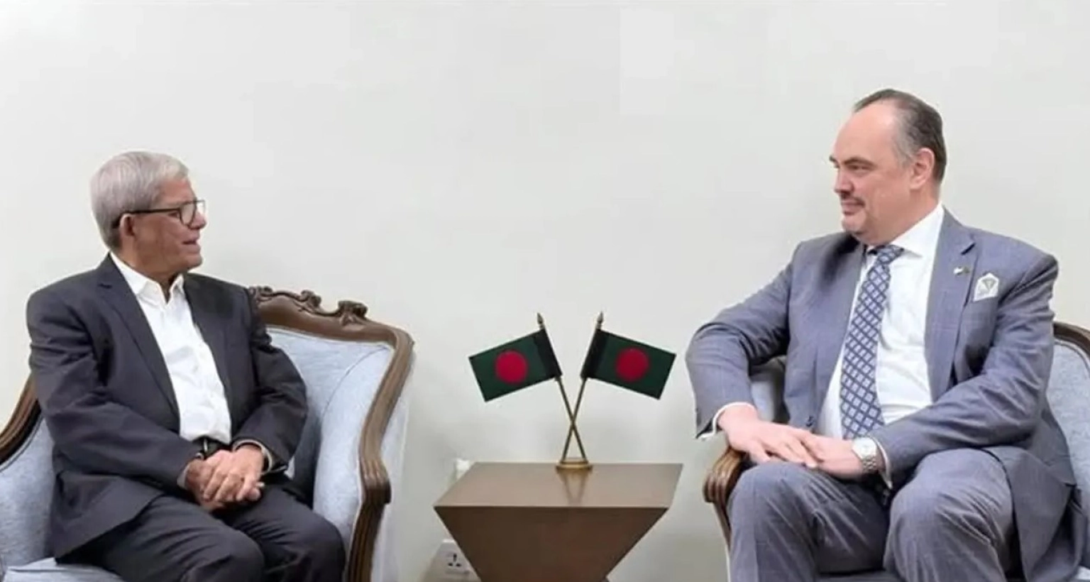 রাষ্ট্রপতি মির্জা ফখরুল ইসলামকে অভিনন্দন জানিয়েছে ঢাকাস্থ মার্কিন দূতাবাস