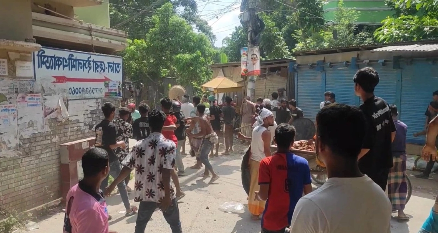 প্রেমে-বাধা-দেওয়ায়-গ্রামবাসীর-মধ্যে-ঘণ্টাব্যাপী-সংঘর্ষ