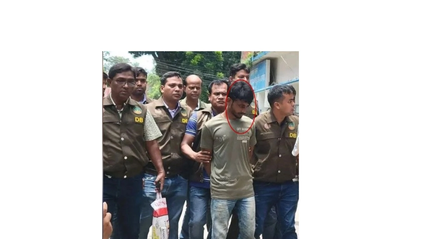 ‘দাদা-আমাকে-একটু-পানি-দাও-একটু-আশ্রয়-দাও‌--গণপতি-স্যারসহ-চারজনকে-খুন-করে-চলে-আসছি’