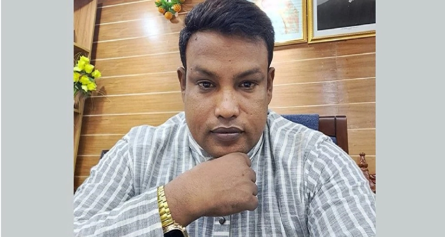 পুলিশ বাড়ি ঘিরে ফেললে ছাদ থেকে লাফ দেন আ.লীগ নেতা