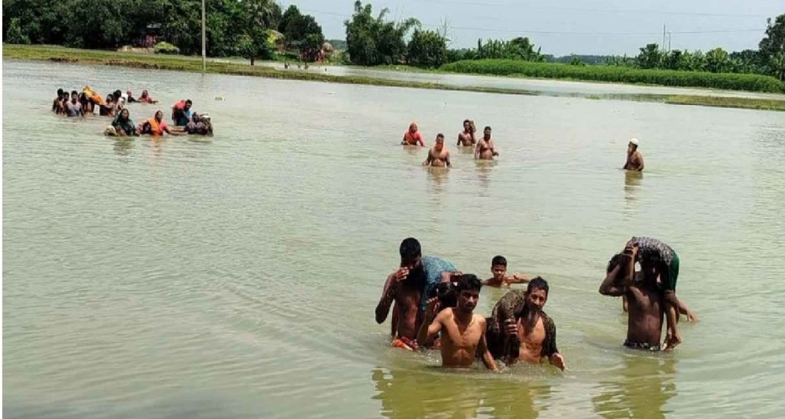 জুমার নামাজে ছিলেন অধিকাংশ মানুষ, নদীতে নেমে একসঙ্গে ৫ শিশুর মৃত্যু