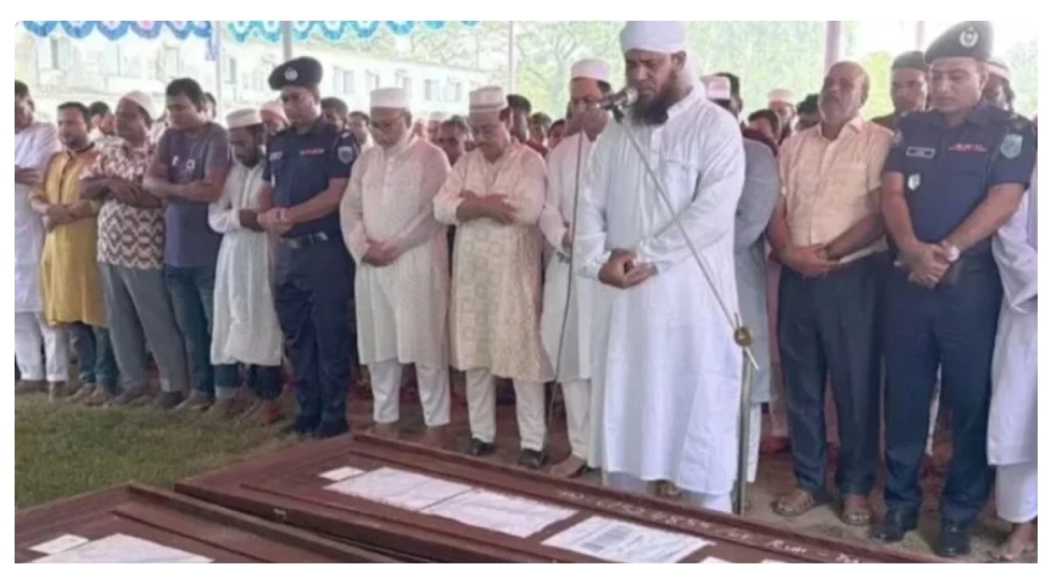 সৌদি আরবে অগ্নিকাণ্ডে নিহত ৭ প্রবাসীর জানাজা হলো একসঙ্গে