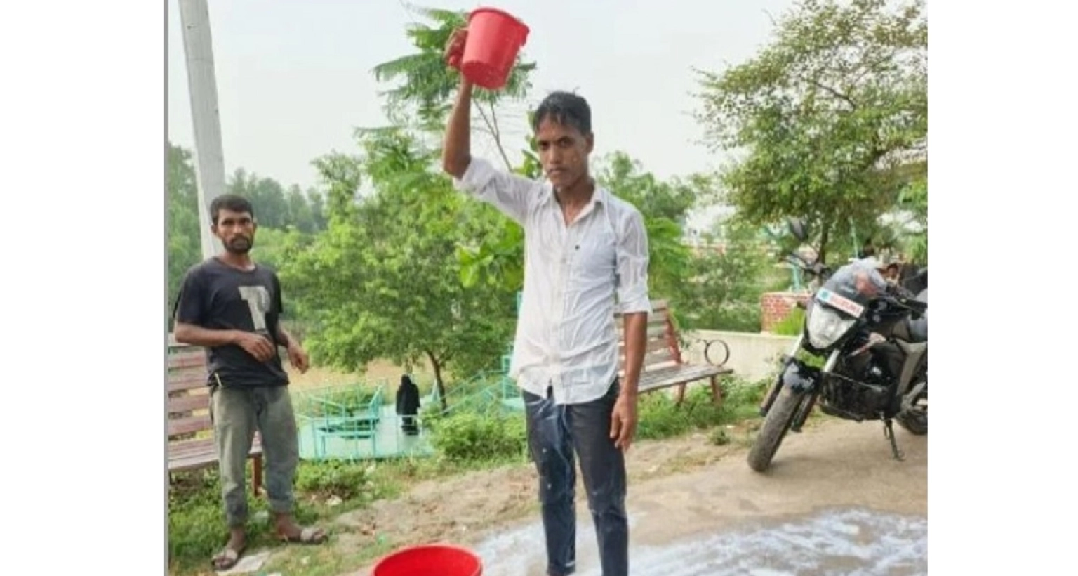 প্রেমের-ব্রেকআপ-দুধ-দিয়ে-গোসল-করে-