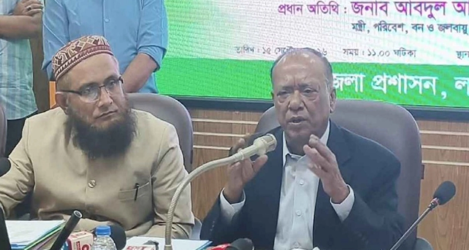 সরকারি চাকরিজীবীদের কাজ হলো কিছু চুরি করা, কিছু কাজ করা: পরিবেশমন্ত্রী