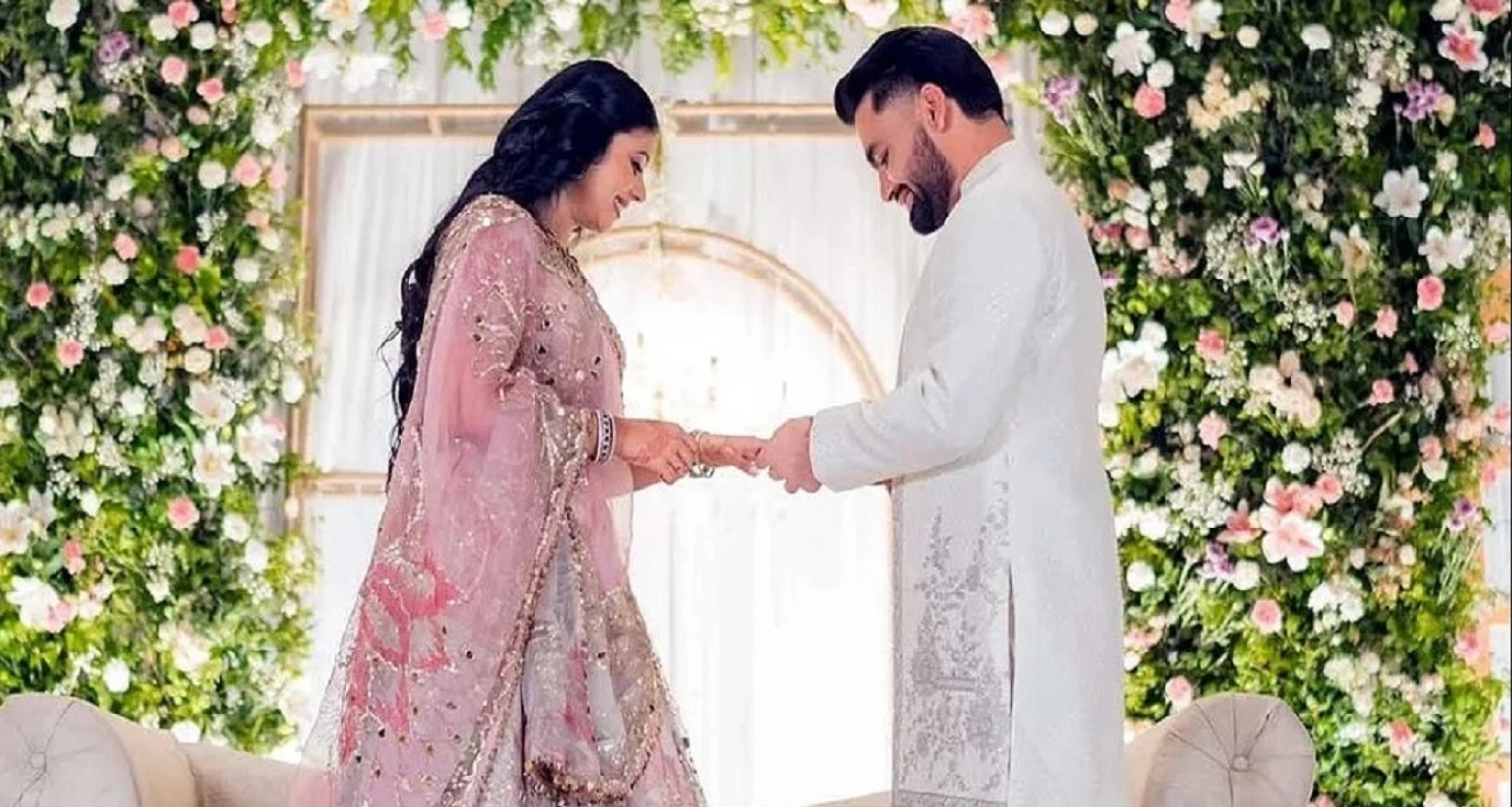 এমপির সঙ্গে ক্রিকেটারের বিয়ে