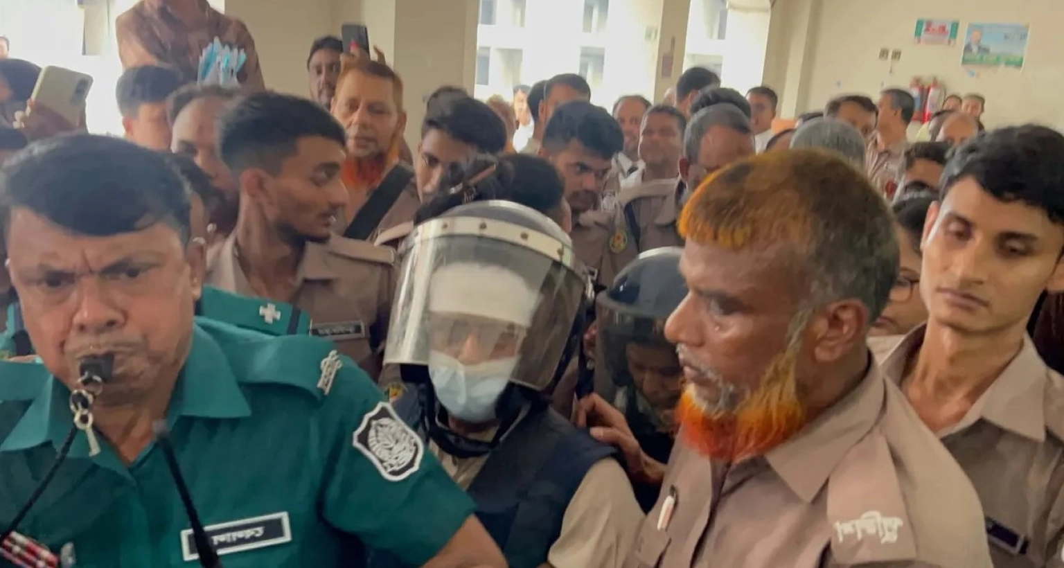 কাঠগড়ায়-দাঁড়ানো-অবস্থায়-যা-জানালেন-গাজী-নজরুল-ইসলাম