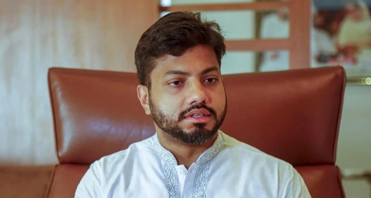 পদত্যাগের-যে-কারণ-দেখালেন-ইশরাক-হোসেন