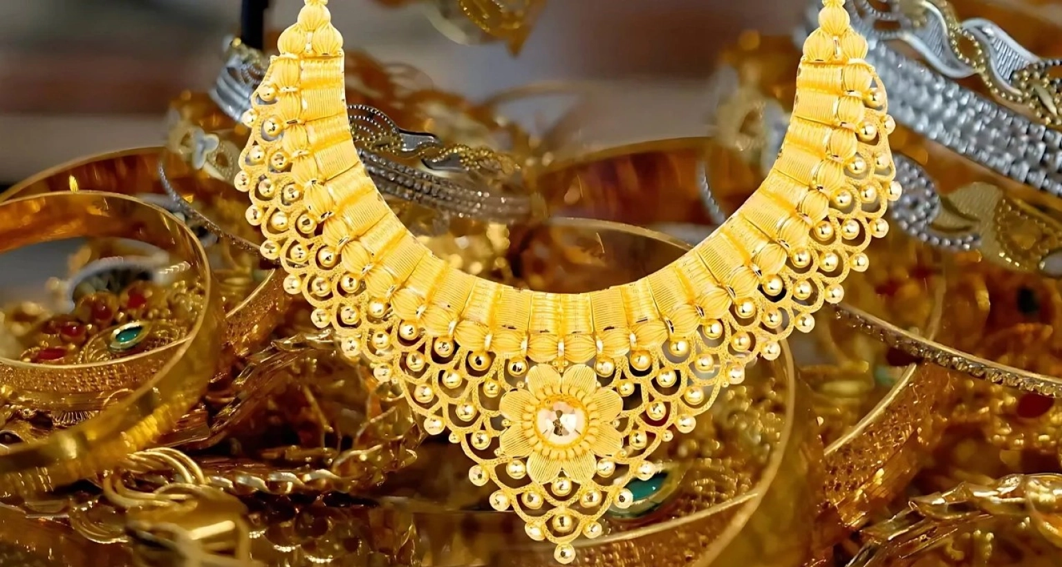 তবে নতুন চমক আসছে স্বর্ণের দামে?