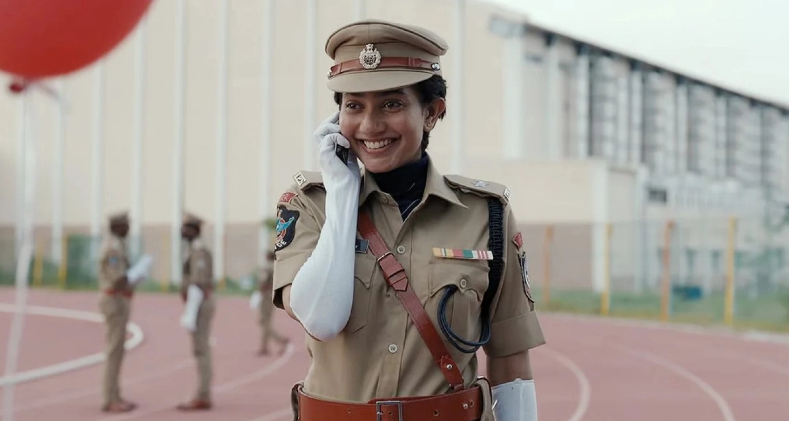 প্রশংসায় ভাসছেন সাই পল্লবী