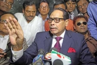 রক্তপাতের দিকে এগিয়ে যাচ্ছে দেশ : এরশাদ রক্তপাতের দিকে এগিয়ে যাচ্ছে দেশ : এরশাদ