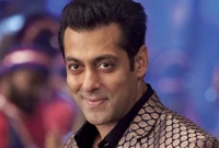 চুম্বনের দৃশ্যে আপত্তি সালমান খানের