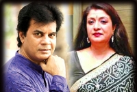 কলকাতার দেবশ্রীর সঙ্গে ইলিয়াস কাঞ্চনের হঠাৎ দেখা
