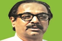     ‘গজব যখন আসে তখন গাছের পাতাও নড়ে না’