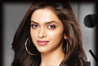 পরিশ্রমী অভিনেত্রী দীপিকা!