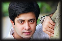 ‘গাদ্দার’ নিয়ে শাকিব খান!