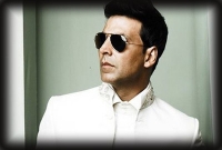 ঈদের দিনে কটাক্ষ শুনতে হল অক্ষয় কুমারকে!