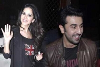 রণবীরের সাথে ডেটে যেতে চান সানি লিওন!