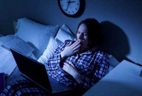 সাবধান! রাতে জেগে দিনে ঘুম?