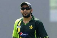 আফ্রিদি উড়ে গেল