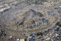 ৪ হাজার বছর ধরে মায়ের কোলে!