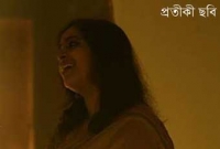বৃষ্টিভেজা রাতে এসেছিল সে