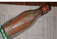 ছবি নয় সত্যি, ভাসমান বোতলে শত বছরের চিঠি!