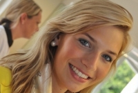 যেভাবে ইসলাম ধর্ম গ্রহণ করলেন বেলজিয়াম ইউনিভার্সিটির ছাত্রী