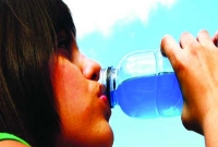 সাবধান, প্লাস্টিক পাত্রে চুলের সর্বনাশ! সাবধান, প্লাস্টিক পাত্রে চুলের সর্বনাশ!