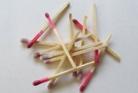 যেভাবে আবিষ্কার দেশলাইকাঠি