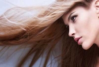 চুল পাকা রোধে ৫টি কাজ করুন 