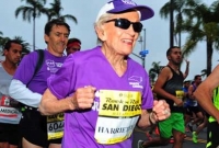 দৌড়ে বিশ্ব রেকর্ড গড়লেন ৯২ বছরের অদম্য মহিলা