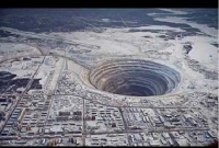 ১০ মহাগহ্বর, যে গর্তটি খুঁড়েছিল শয়তান!