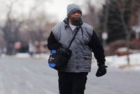 প্রতিদিন ২১ মাইল হেঁটে অফিস যান তিনি! 