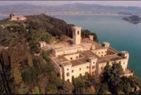 'নাম মাত্র' দাম দিলেই আপনি এই দ্বীপের রাজা!