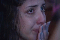 যেসব কারণে মেয়েরা বেশি কাঁদে 