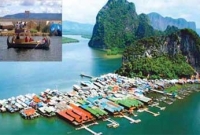 পানির ওপর ভাসমান কিছু গ্রাম