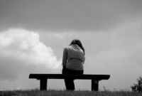 একা থাকুন, তবু হ্যাংলামি নয়