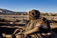 ৬০ বছর গোছল না করা বৃদ্ধ বিয়ে করছেন