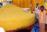 ৭ হাজার ৮৫৮ কেজির একটি লাড্ডু