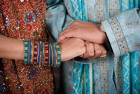 ফেসবুকে সম্পর্ক শেয়ার করলে যা হয়