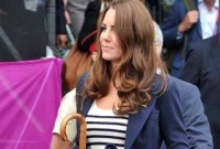 সুন্দরীদের হাতব্যাগের রহস্য! 