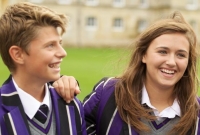 হেয়ার কালারের ব্যবহার জানুন, আকর্ষনীয় চুল গড়ুন