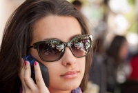 স্মার্টফোন ব্যবহারে বৃদ্ধ হয়ে যাওয়ার আশংকা!