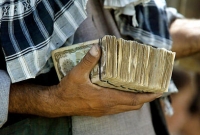 ধনীরাই পথ দেখালেন ধনী হওয়ার উপায় 