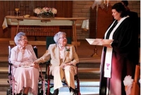 ৯০ বছরের দুই 'কুমারী'র বিয়ে!