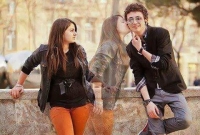 মেয়েদের ভালোবাসা বোঝার উপায়